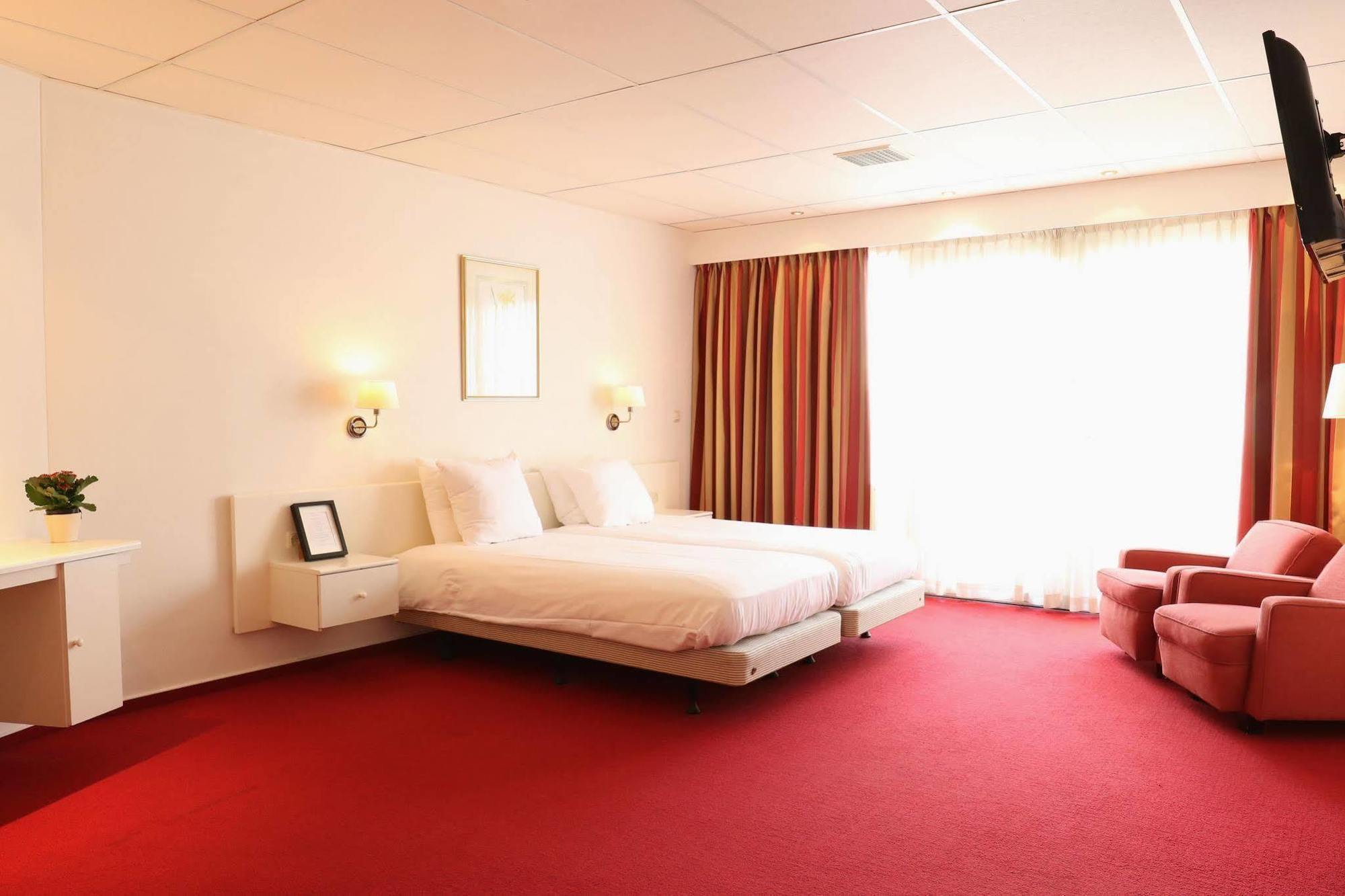 Js Hotel Эпен Экстерьер фото